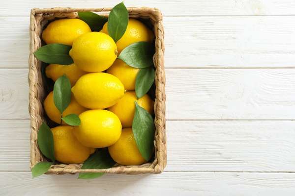 Decor With Fresh Lemons for Lemon Kitchen Decor Ideas