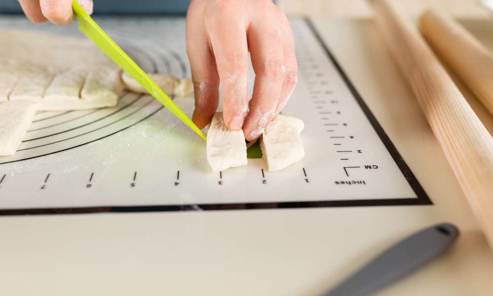 What Can I Use Instead Of A Silicone Baking Mat